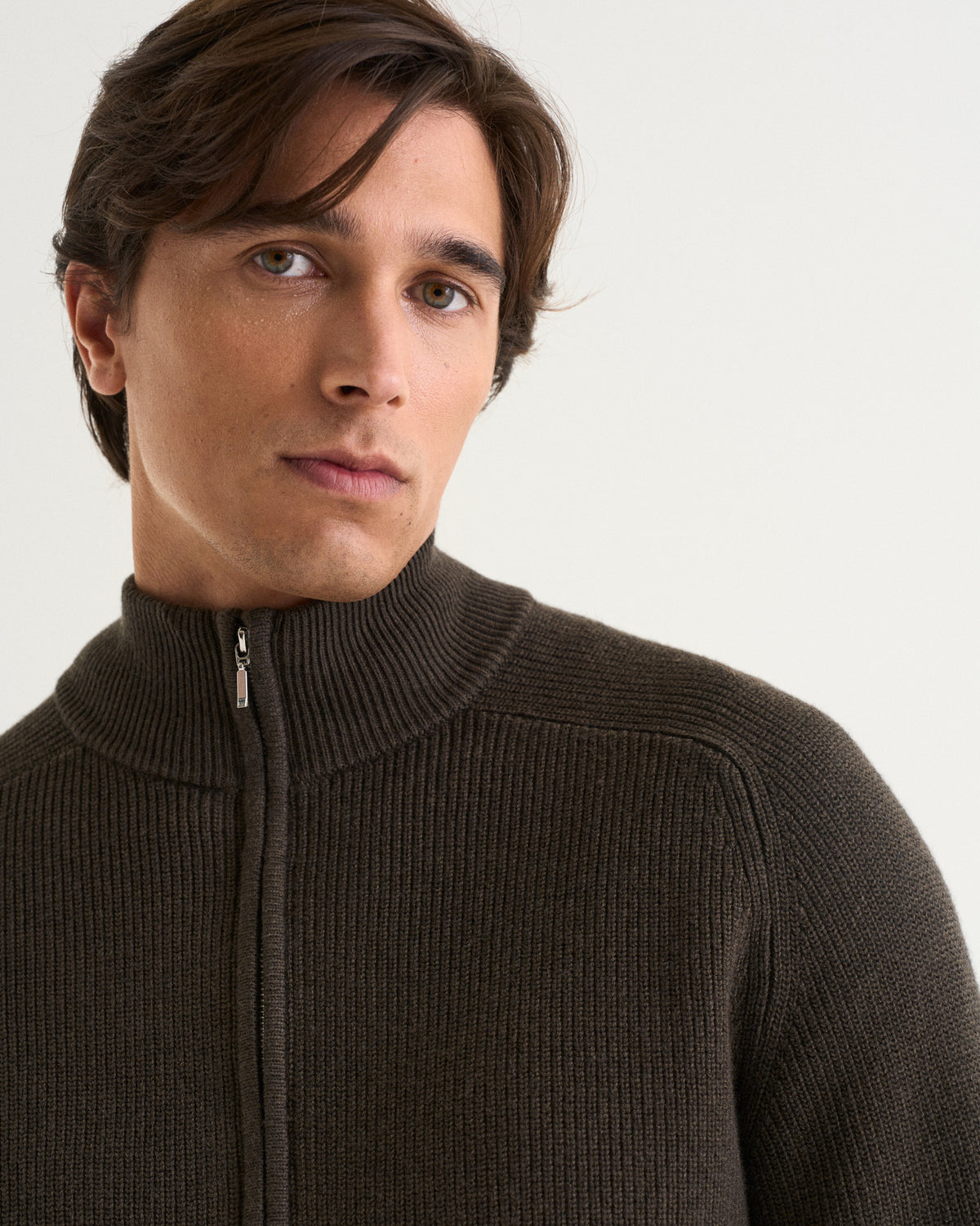 Oscar merino rib full zip olive green